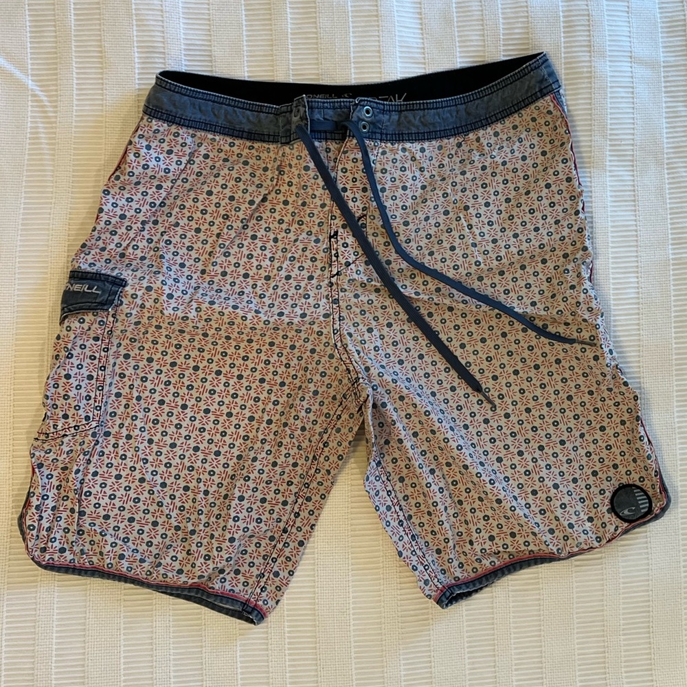 O’Neill’s RETRO Freak Board Shorts